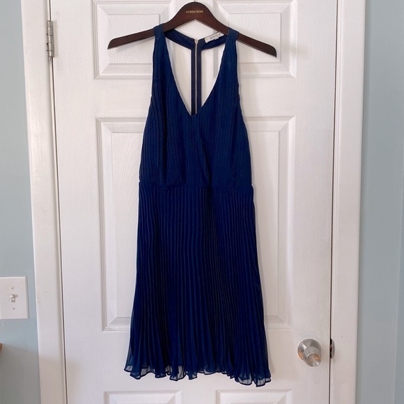 Lucy Paris Dresses & Skirts - Lucy Paris Pleated Halter Style Cocktail Dress